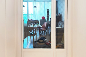 모던 아파트의 완성! 의정부 초슬림 스윙도어로 재탄생한 현관중문 인테리어 후기